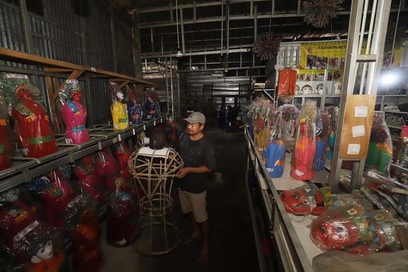 Jelang HUT ke-499 Jakarta, Perajin Ondel-Ondel Setu Babakan Kebanjiran Pesanan - Bagian 4