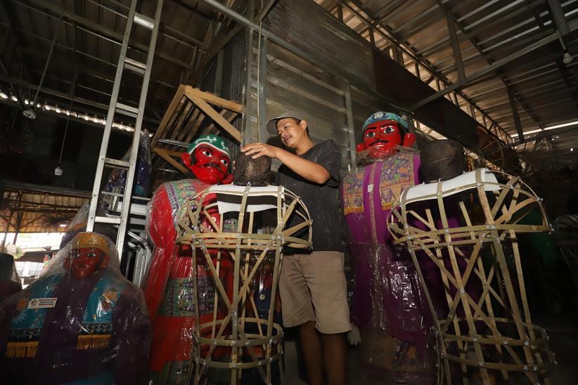 Jelang HUT ke-499 Jakarta, Perajin Ondel-Ondel Setu Babakan Kebanjiran Pesanan - Bagian 7