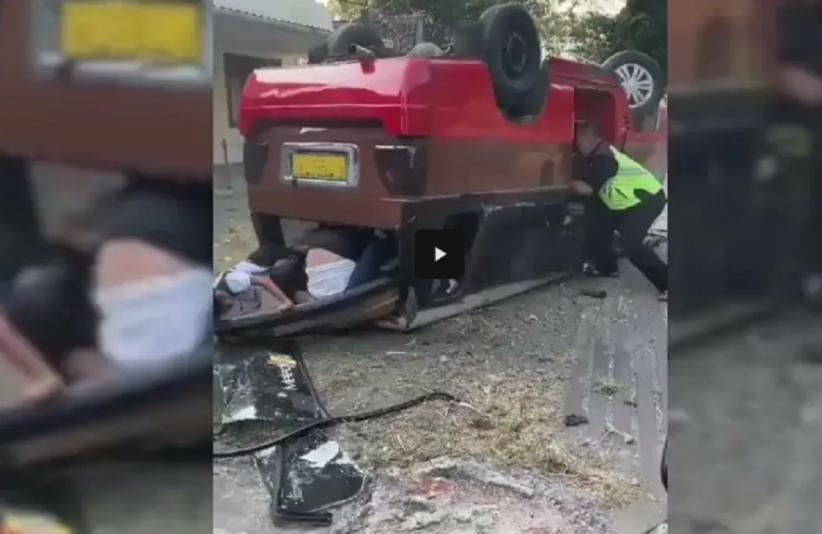 Angkot Rombongan Pelajar SMP Kecelakaan di Jatinangor Sumedang, 17 Luka-Luka