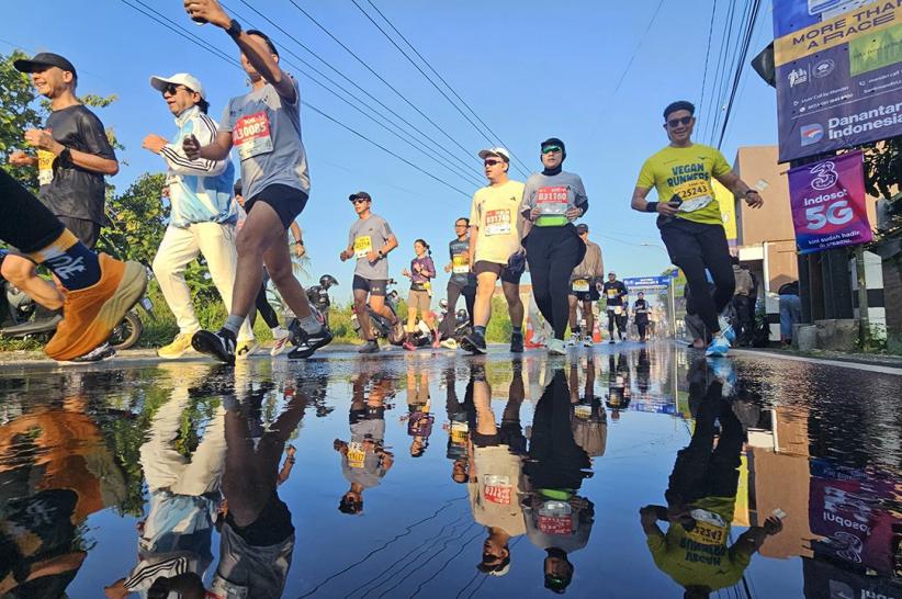 Puluhan Ribu Pelari Ikuti Mandiri Jogja Marathon 2026  - Bagian 2