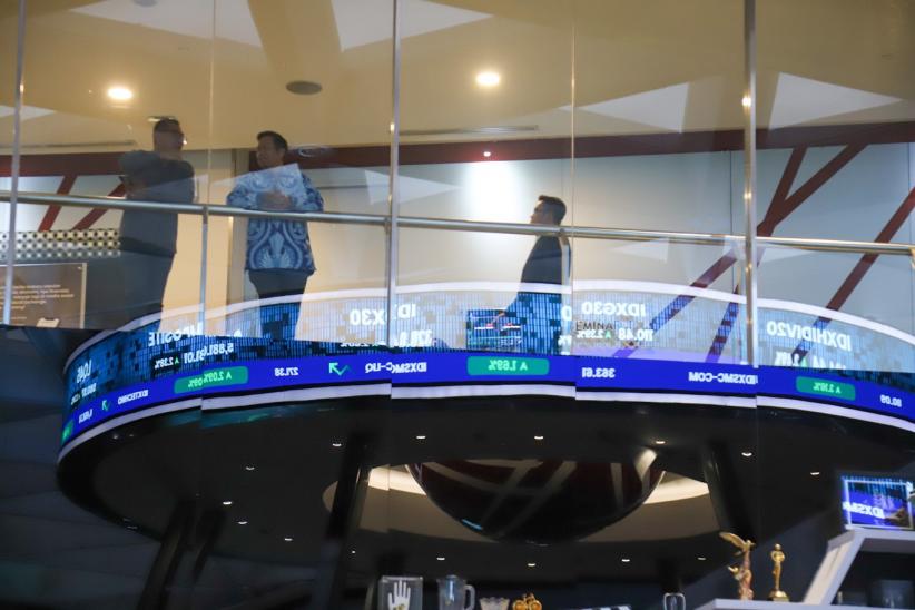IHSG Akhir Pekan Ditutup Menguat 2,28 Persen - Bagian 5