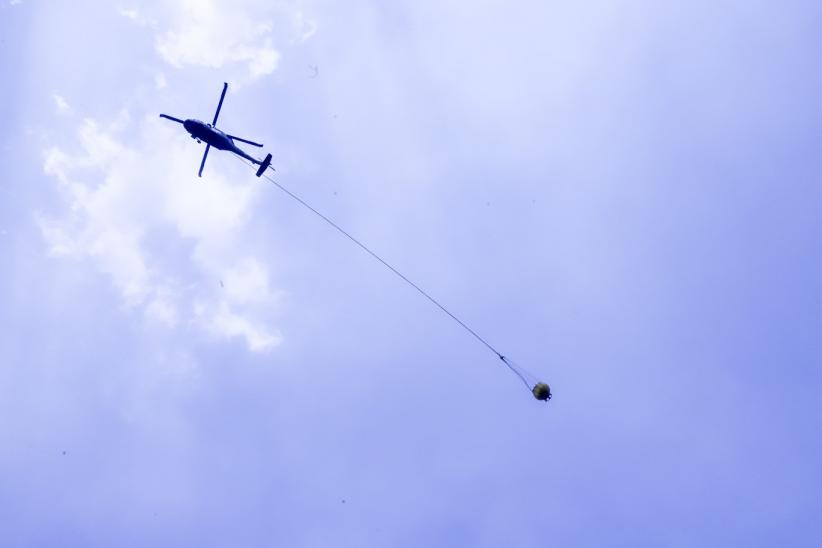 Kebakaran TPA Jatiwaringin Masuk Hari ke-10, Helikopter Water Bombing Masih Beroperasi - Bagian 3