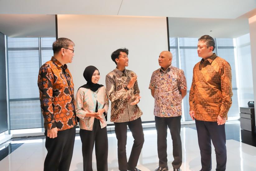 13 Mahasiswa Indonesia Terima Beasiswa Pendidikan dari Singapura - Bagian 1