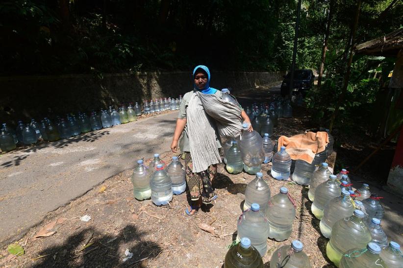 Perjuangan Warga Cilegon Jalan 1 Km ke Hutan Mencari Air Bersih - Bagian 5