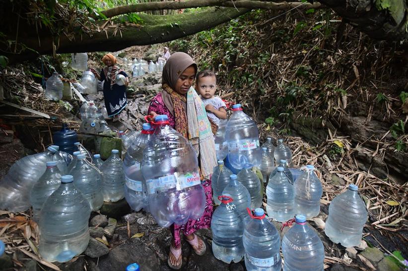 Perjuangan Warga Cilegon Jalan 1 Km ke Hutan Mencari Air Bersih - Bagian 3