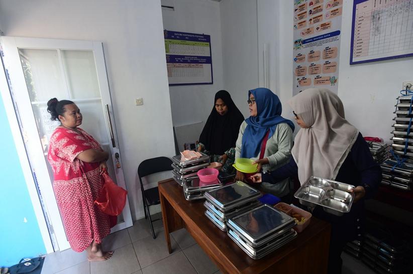 Potret Ibu Hamil hingga Balita Dapat MBG - Bagian 3