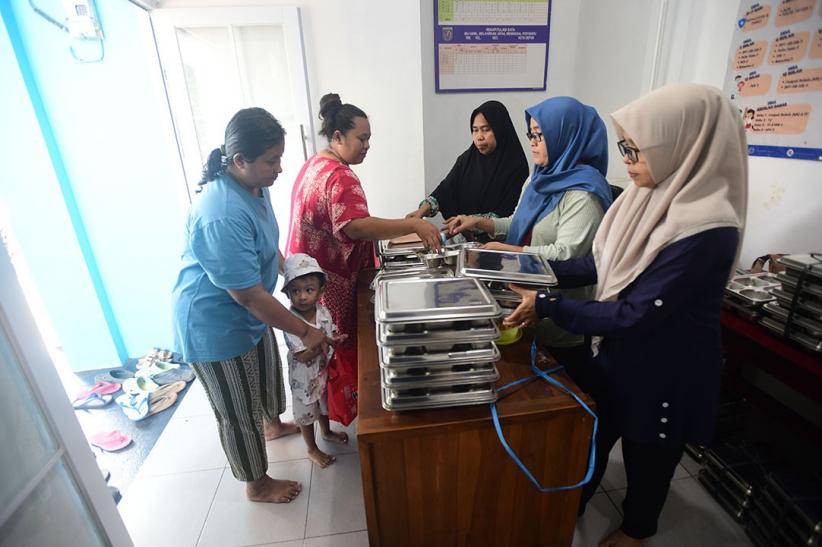 Potret Ibu Hamil hingga Balita Dapat MBG - Bagian 2