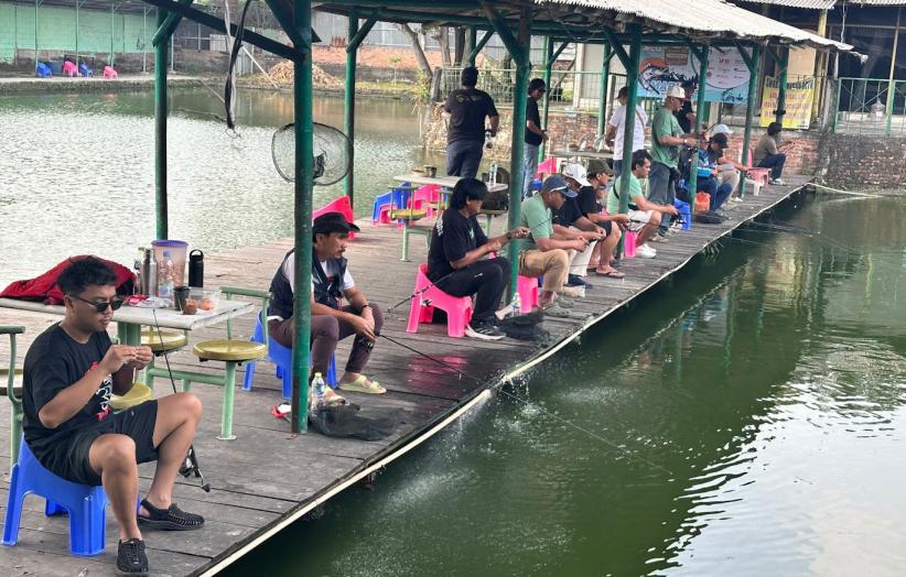 Keseruan Lomba Mancing Antar Wartawan di Pondok Gede - Bagian 1