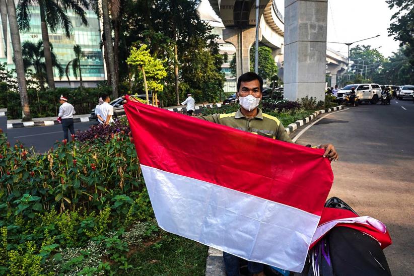 3.000 Bendera Merah Putih Dibagikan Gratis di Palembang - Bagian 3