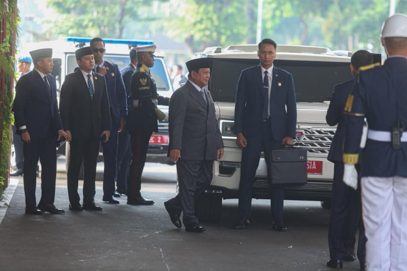 Jelang Pidato Kenegaraan, Presiden Prabowo Tiba di Gedung DPR - Bagian 2