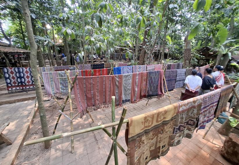 Tenun Nusa Cendana, Dari Kain Bangsawan hingga Kain Lamaran - Bagian 2