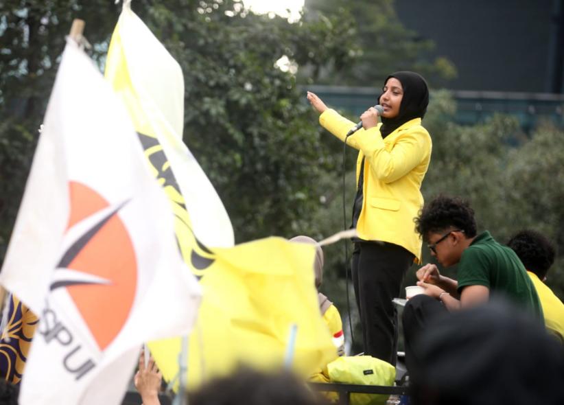 Wakil Ketua BEM UI Fatimah Azzahra Orasi Bikin Polisi Terdiam - Bagian 3