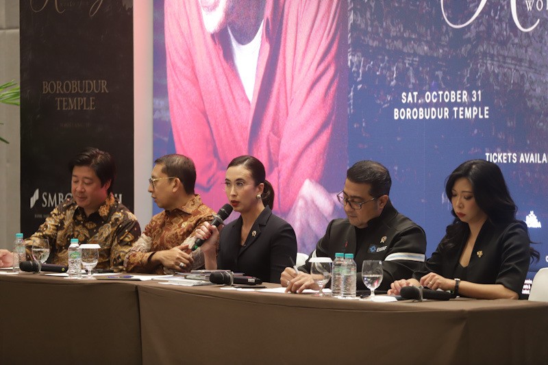Andrea Bocelli Akan Konser di Candi Borobudur dan JIExpo - Bagian 1