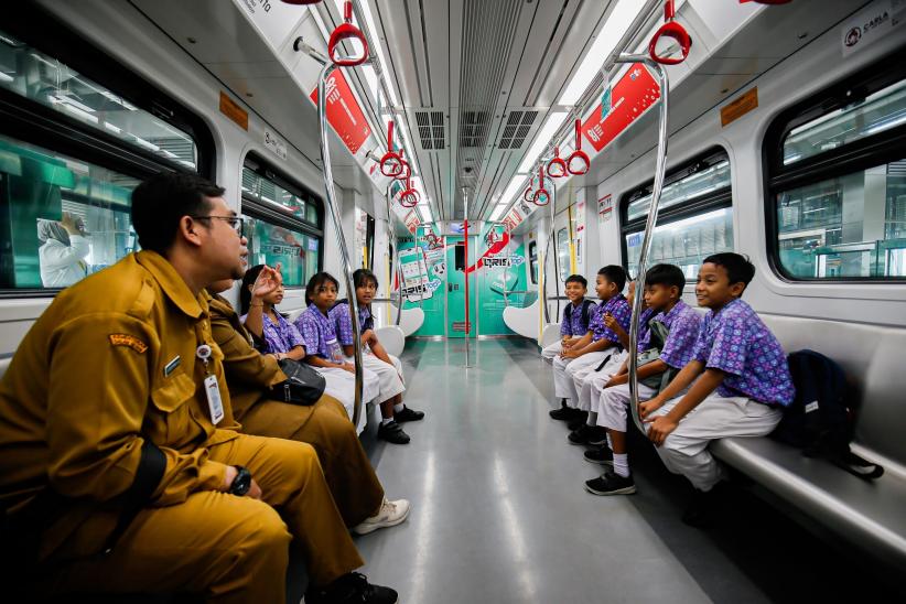 LRT Jakarta Kelapa Gading-Manggarai Beroperasi 26 Agustus - Bagian 2