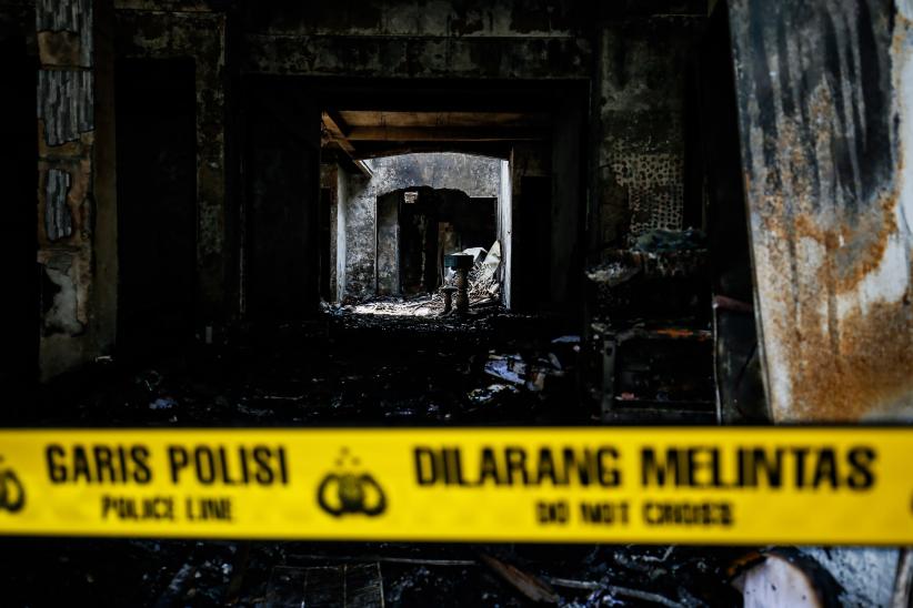 Penampakan Rumah Kos Hangus Terbakar di Tebet, 4 Orang Tewas - Bagian 4