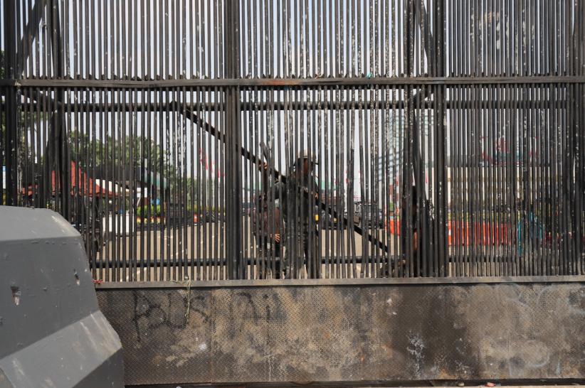 Gerbang DPR dan Kawasan Slipi Dibenahi Pascakerusuhan - Bagian 3