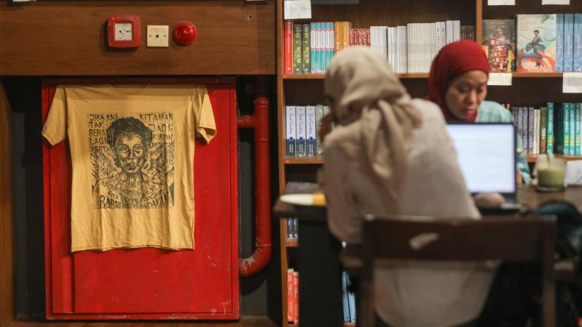 Mengenang Sosok Wiji Thukul Lewat Arsip dan Karya-Karyanya - Bagian 3