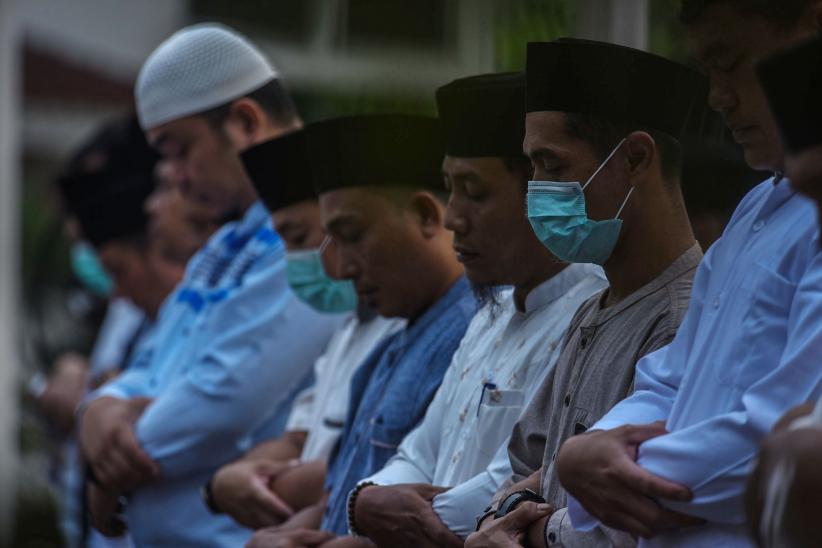 Ratusan Warga Salat Istisqa, Memohon Hujan Turun di Palembang - Bagian 3