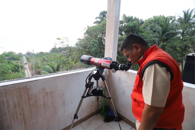 Melihat Kesibukan di Pos Pemantauan Gunung Anak Krakatau - Bagian 1