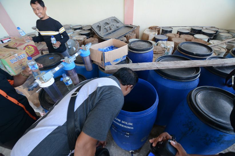 Polda Sulteng Gerebek Pabrik Pembuatan Miras Tradisional - Bagian 2