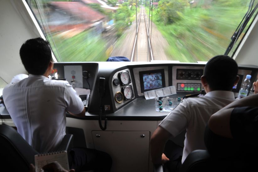 KAI Operasikan Kereta Tujuan Bandara Internasional Minangkabau  - Bagian 3
