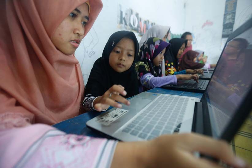 Bupati Kebumen Luncurkan Komunitas Kebumen Desa Digital 2020 - Bagian 4