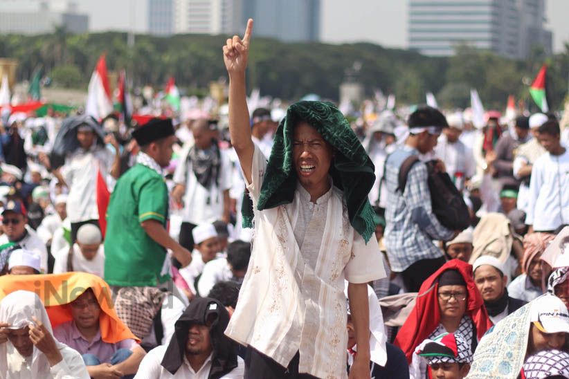 Aksi Ribuan Massa Bela Palestina Tolak Pemindahan Kedubes AS ke Yerusalem - Bagian 7