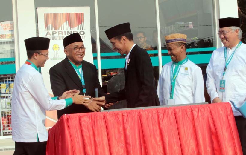 Presiden Jokowi Resmikan Ummart, Minimarket Modern di Pesantren  - Bagian 4