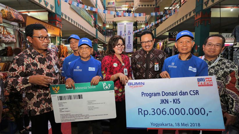 BRI Gandeng BPJS Kesehatan Salurkan Bantuan CSR ke 1.000 Pedagang Pasar Beringharjo - Bagian 1