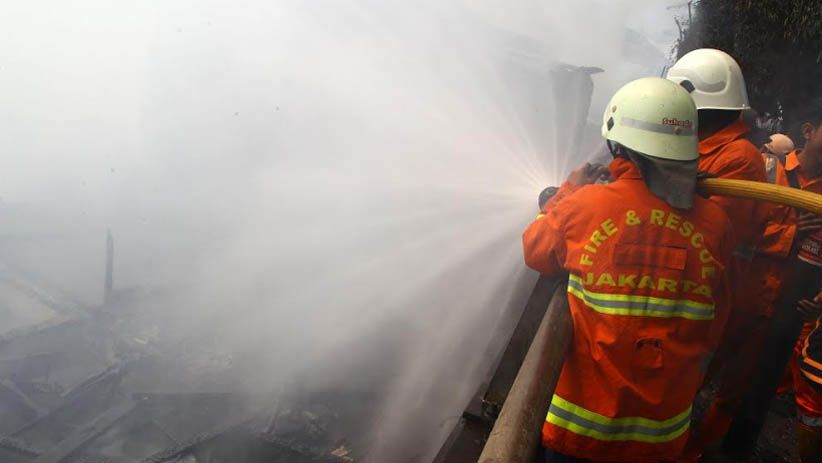 Puluhan Rumah di Cipinang Muara Hangus Terbakar - Bagian 2
