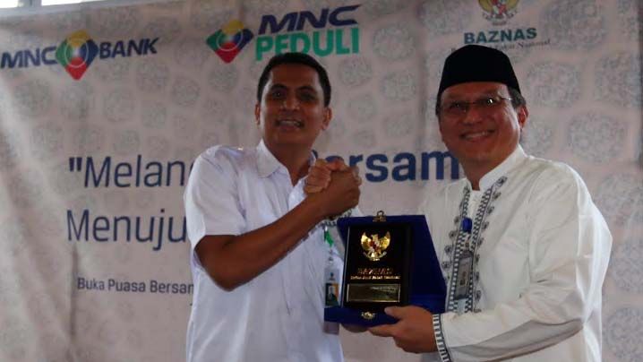 MNC Bank Gandeng Baznas Salurkan Santunan untuk Kaum Dhuafa - Bagian 4