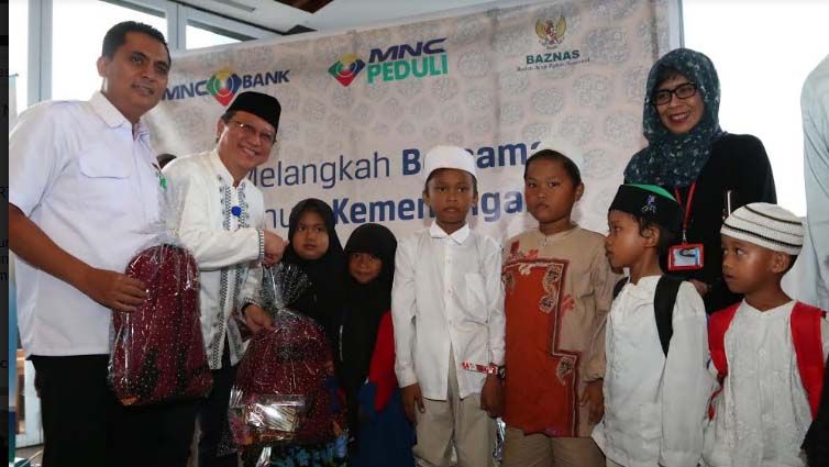 MNC Bank Gandeng Baznas Salurkan Santunan untuk Kaum Dhuafa - Bagian 1