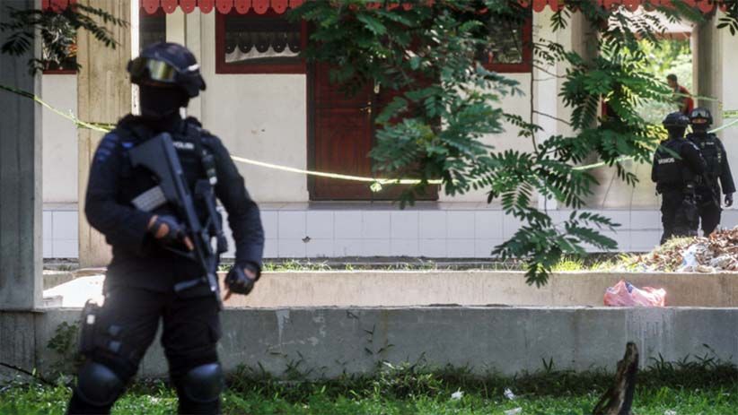 Densus 88 Geledah Kampus Universitas Riau Terkait Dugaan Jaringan Teroris - Bagian 2