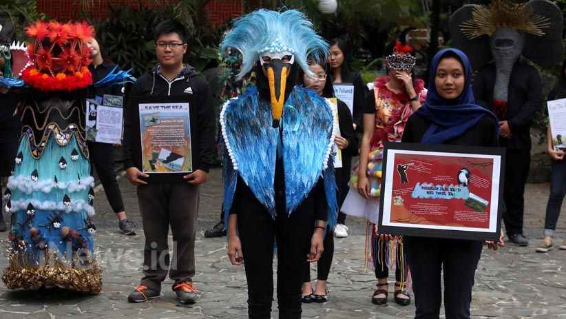 Mahasiswa Ubaya Perlihatkan Kerusakan Lingkungan Melalui Karya Kreatif - Bagian 1
