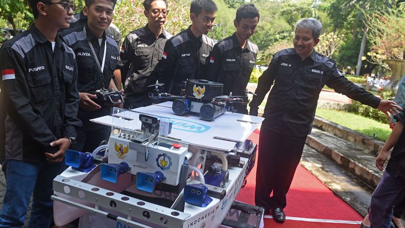 Robot-Robot Karya Mahasiswa ITS Ini Akan Berlaga di RoboCup Kanada - Bagian 2
