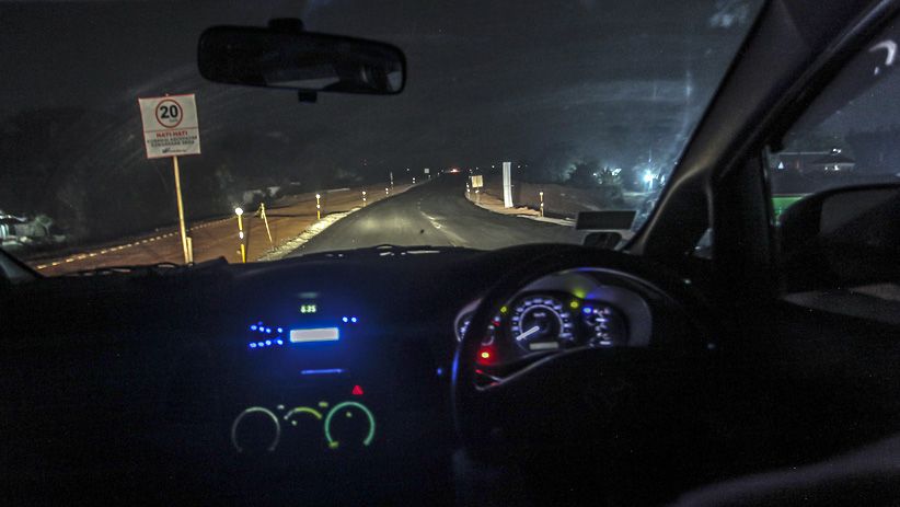 Hati-Hati, Jalan Tol Fungsional Semarang-Batang Tanpa Lampu Penerangan - Bagian 1