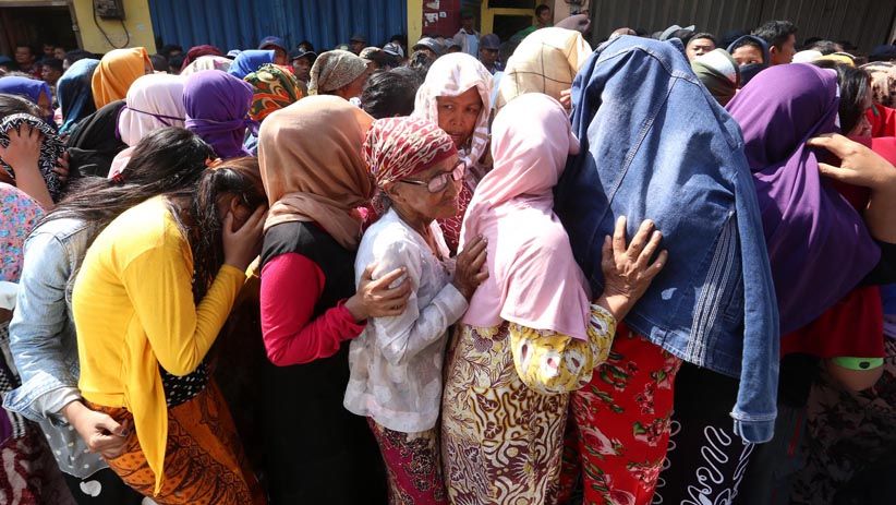 Ribuan Warga Antre Pembagian Zakat Mal di Surabaya - Bagian 8