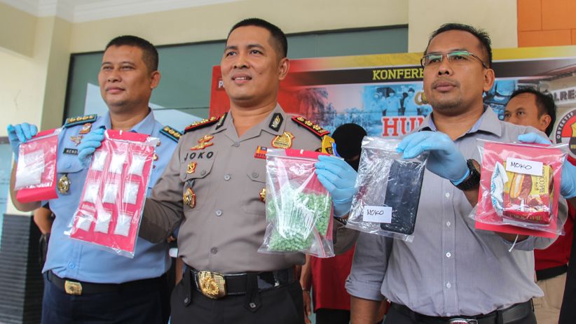 Polisi Tangkap Sipir dan Napi Pengedar Narkoba di LP Pasir Putih Nusakambangan - Bagian 1
