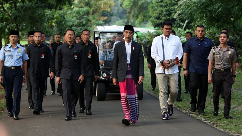 Presiden Jokowi bersama Ribuan Jamaah Salat Id di Kebun Raya Bogor - Bagian 5