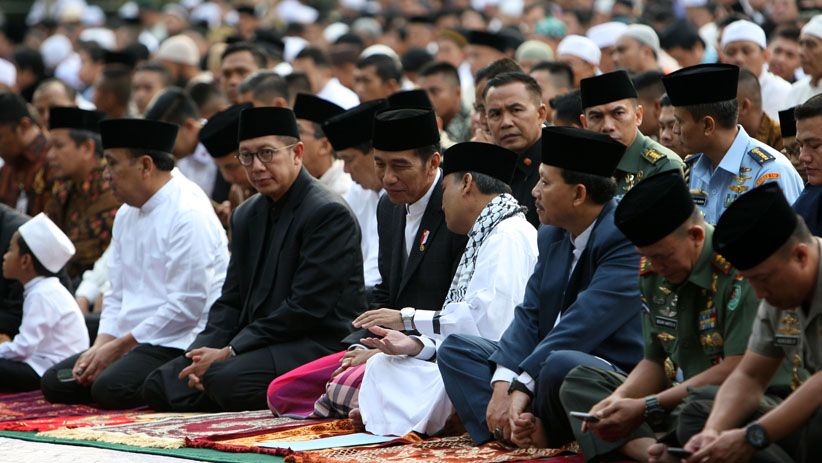 Presiden Jokowi bersama Ribuan Jamaah Salat Id di Kebun Raya Bogor - Bagian 2