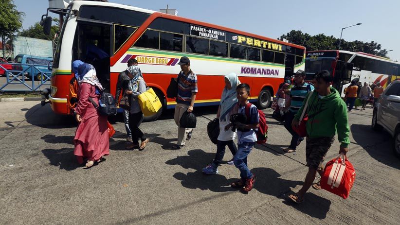 Arus Balik Lebaran, Penumpang Berdatangan di Terminal Kampung Rambutan  - Bagian 3