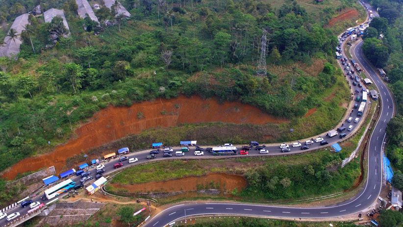 Arus Balik Lebaran, Jalur Selatan Lingkar Gentong Dipadati Pemudik - Bagian 2
