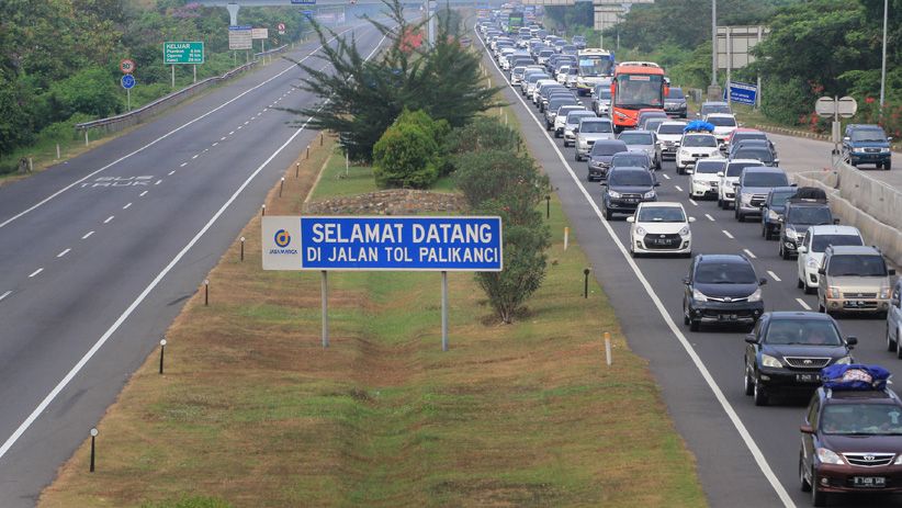 Sore Ini Polisi Berlakukan Satu Arah dari Tol Palimanan hingga Cawang  - Bagian 1