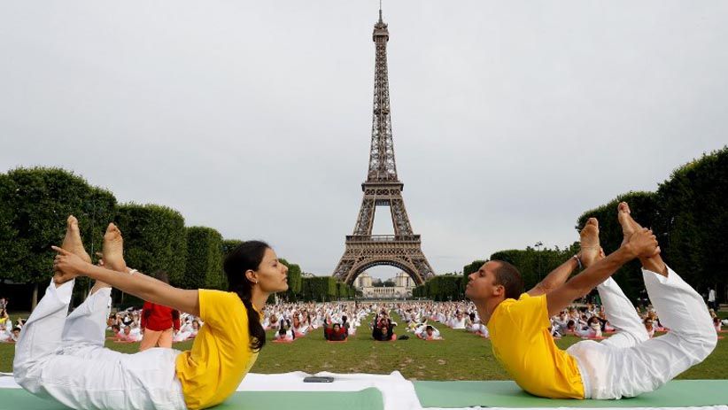 Warga Dunia Peringati Hari Yoga Internasional - Bagian 1