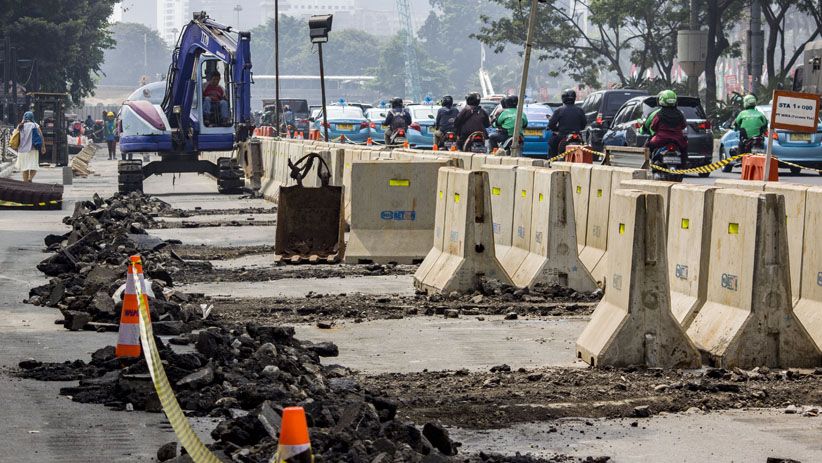 Trotoar Jalan Jenderal Sudirman Harus Selesai 31 Juli 2018 - Bagian 2