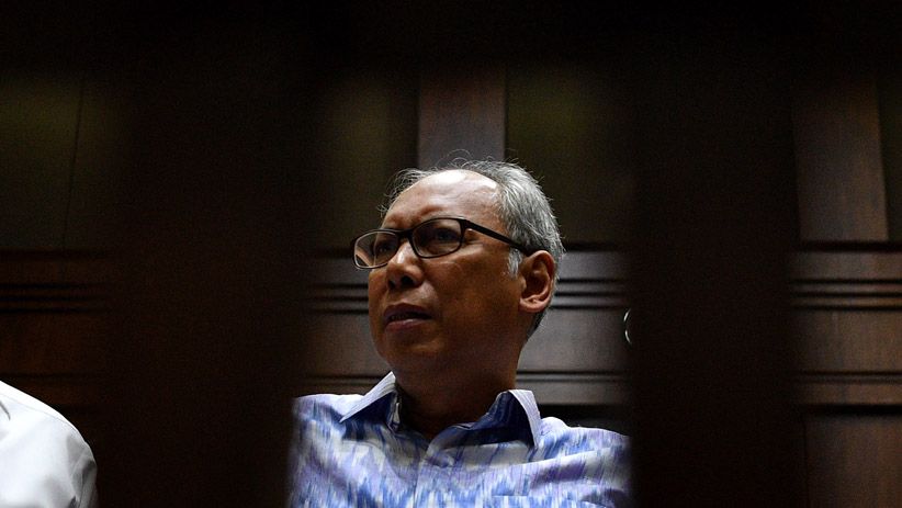 Bimanesh Sutarjo Divonis 3 Tahun Penjara - Bagian 1