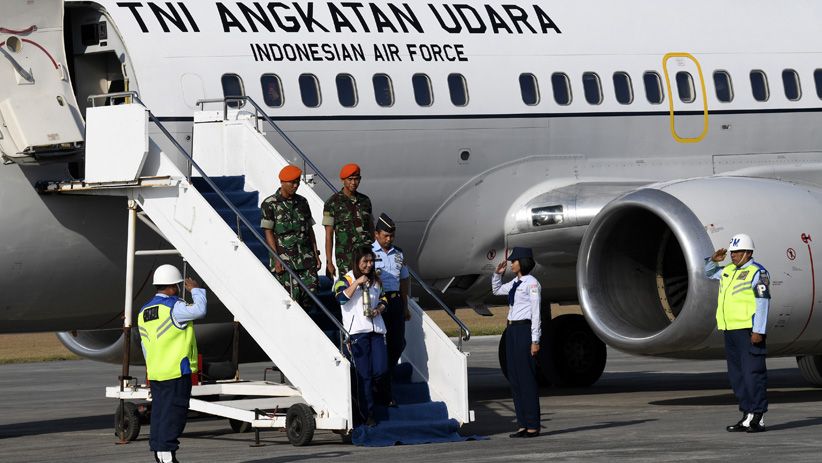 Pesawat TNI AU Kawal Kedatangan Api Obor Asian Games 2018  - Bagian 1