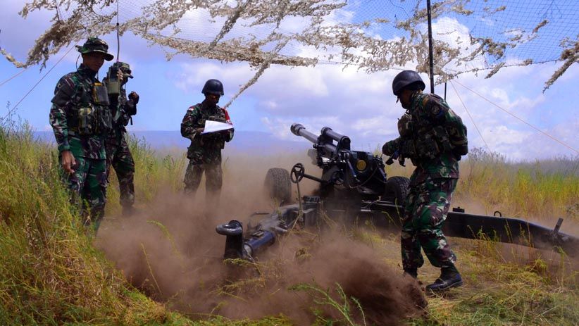 Sejarah, Prajurit Marinir TNI AL Latihan Menembak Meriam Howitzer 105 Mm di Hawaii - Bagian 1
