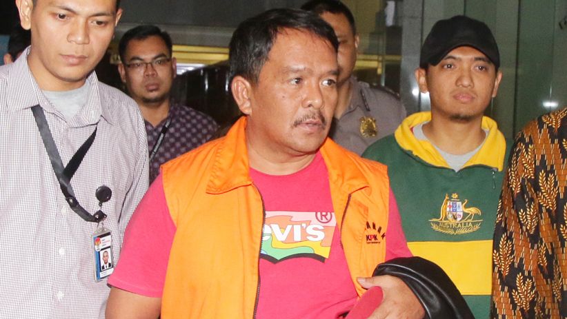 Ekspresi Bupati Labuhanbatu Pangonal Harahap saat Ditahan KPK - Bagian 2