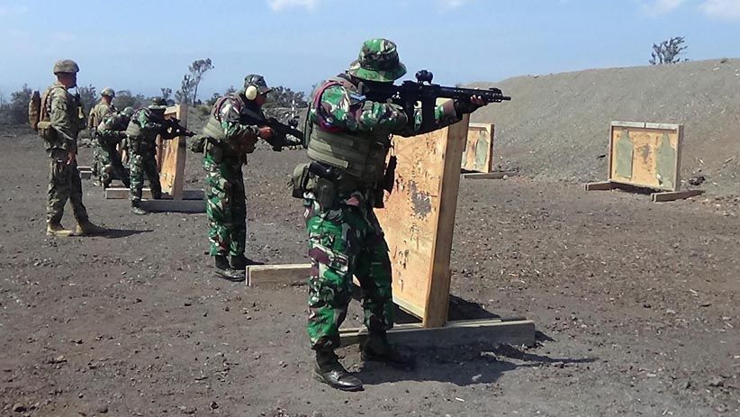 Prajurit Intai Amfibi Korps Marinir TNI AL Menembak Sniper di Hawaii - Bagian 7